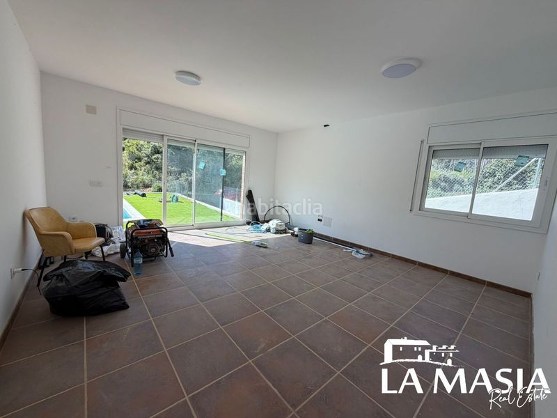 Foto 0a56e011-1b66-4225-804f-cdcd6c350dc6. Casa amb piscina a Olivella