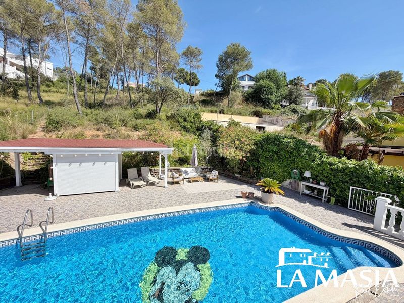 Foto 5b4ab657-6023-40ba-95d5-155d93ec5e69. Casa amb calefacció piscina a Olivella