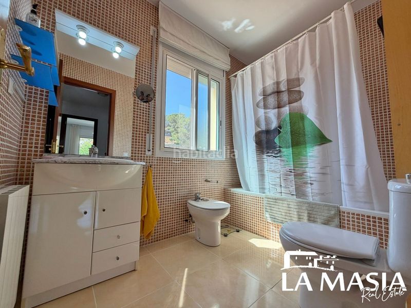 Foto 42ec7456-b73c-402a-924e-b514858663b0. Casa adossada amb calefacció piscina a Olivella