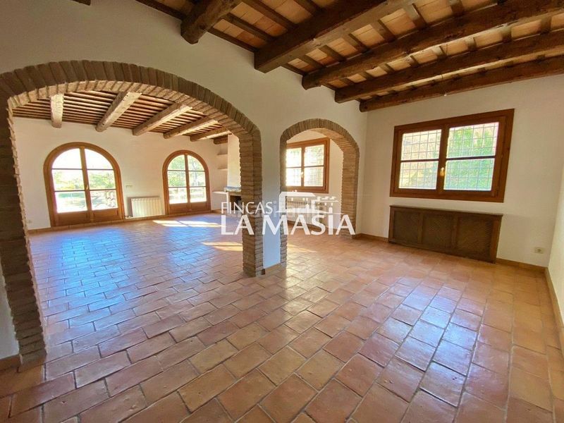 Foto ea53e19b-15a1-4475-9b5c-e7940d26dd6d. Casa amb calefacció piscina a Olivella