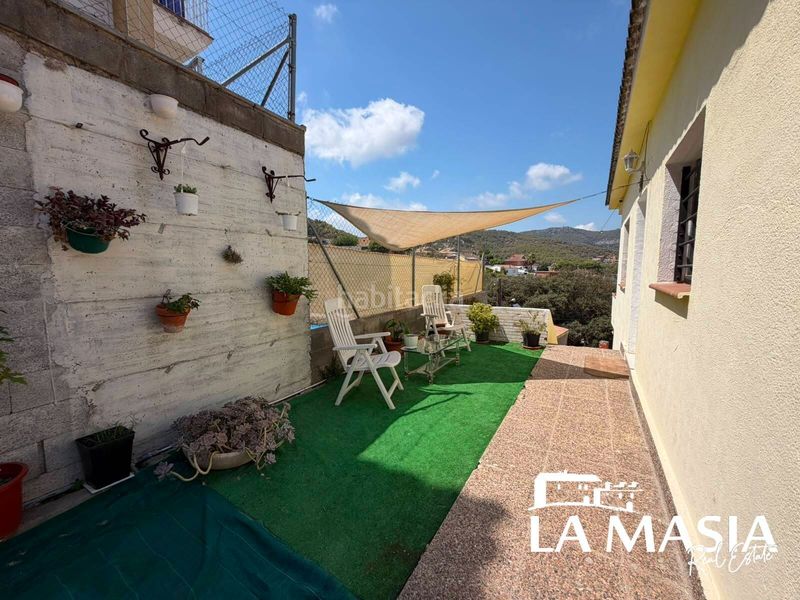 Foto 491d6610-9734-40b7-a4ce-f790b431957d. Casa amb piscina a Canyelles
