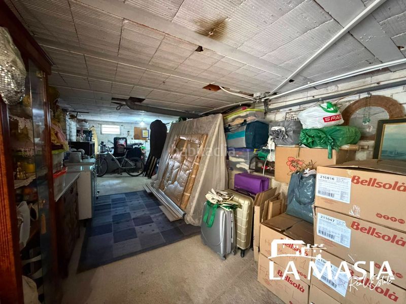 Foto 7a797afa-1d9c-49d8-bc48-21497d1e5104. Casa amb piscina a Canyelles