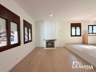 Rent House in Olivella. Casa en alquiler