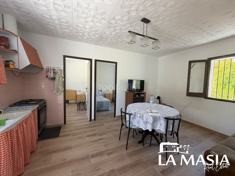 Foto 18de9270-7894-45b8-92fe-2714041ce781. Casa  con parcela plana y vistas al parque natural del garraf en can suria, en Olivella