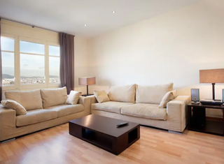Lloguer Pis  Avinguda de rius i taulet. Apartamento en alquiler