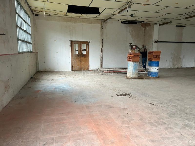 Foto cadc3fda-96a7-4247-a91b-1da140063dd9. Lloguer nau industrial a carrer de la ginesta 2b a Viladrau