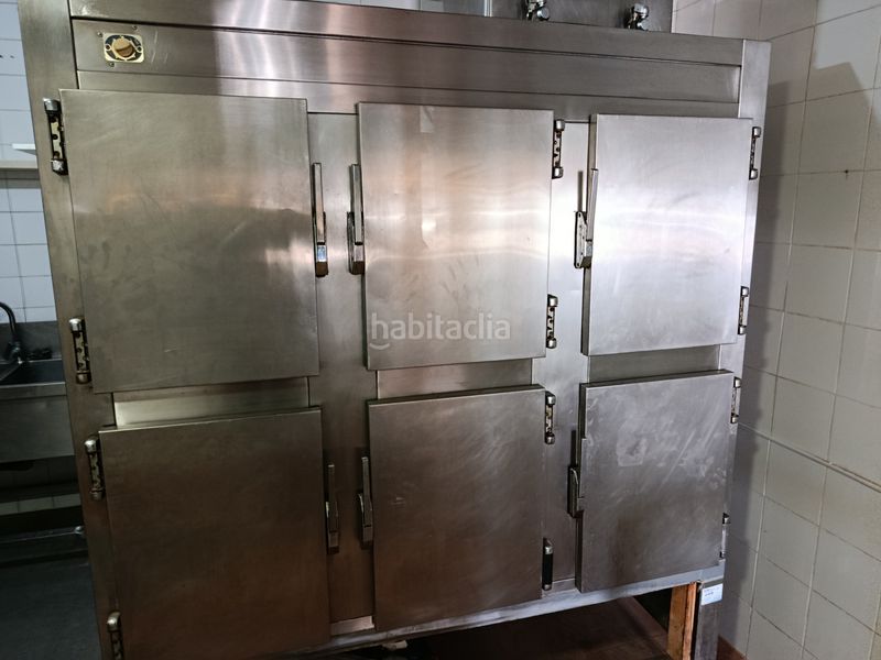 Foto 1d45d061-5f05-4d12-871e-3c972f6c214d. Traspaso local comercial traspaso restaurante con terraza 50 pax y vistas al mar. en Cubelles