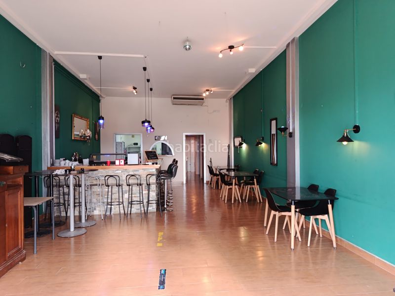 Foto 8c0ffdae-1efa-430c-ae52-57ac490b8dba. Traspaso local comercial traspaso muy bajo en zona prime en Cubelles