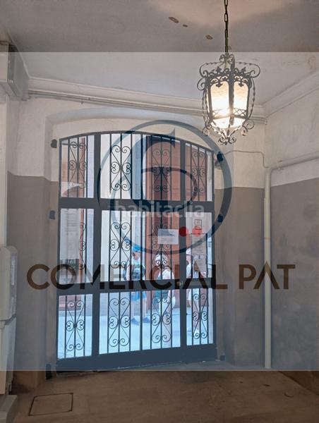 Foto 33fd43e2-61ec-4654-837a-affd12d4adda. Local commercial dans Gòtic Barcelona