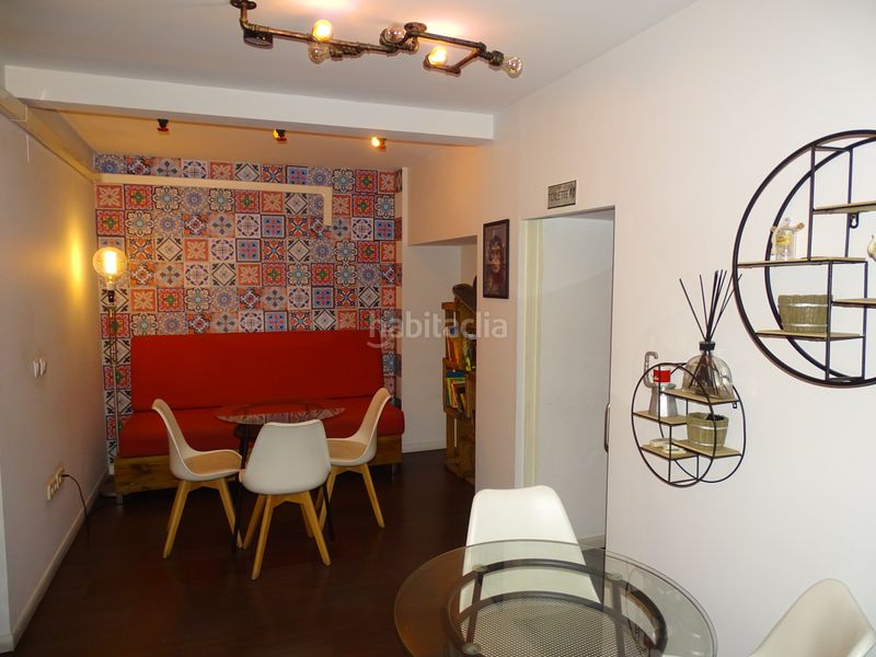 Foto 5be8e7b9-6932-42d1-973b-b41358c2e26b. Traspàs local comercial amb calefacció a Dreta de l´Eixample Barcelona