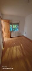 Lloguer Apartament a Les Planes. Piso de 3 hab sin muebles ni electrodomésticos. importante, esta