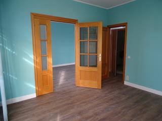 Lloguer Oficina a Mas Mel. Oportunidad por zona y precio. exterior con mucha luz y gran bal