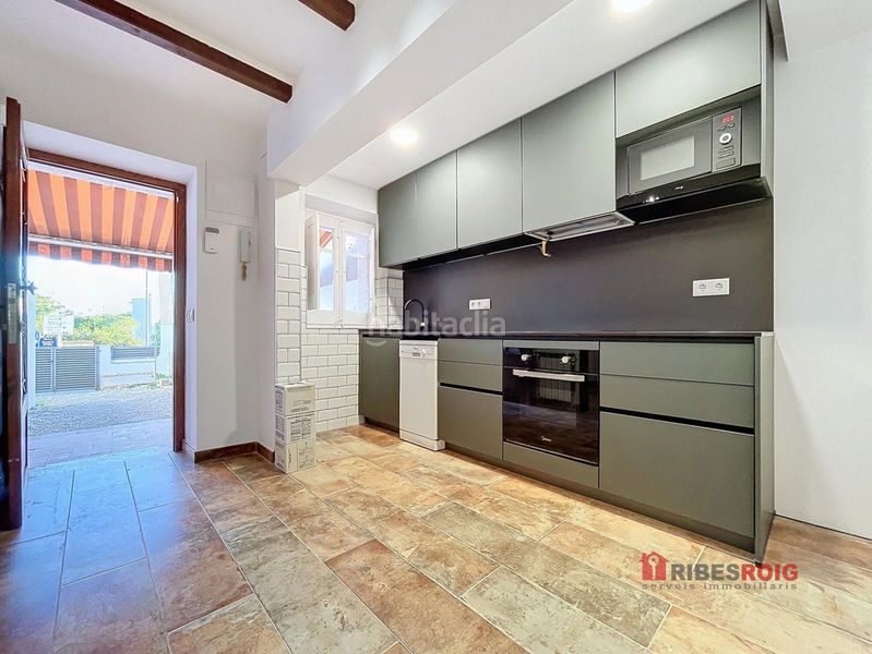 Foto 28e1caef-4ce8-428d-8382-e8d6f4a2ad3e. Rent semi detached house with heating parking in Centre Sant Pere de Ribes