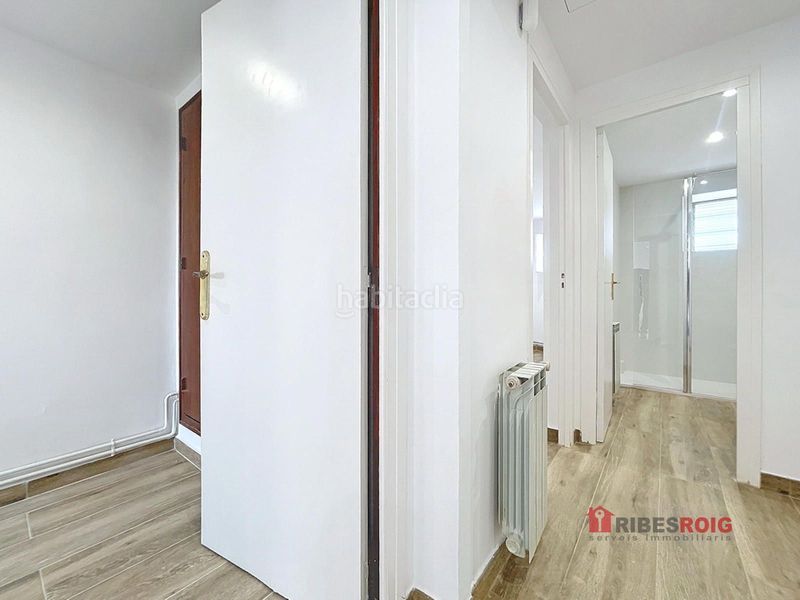 Foto 87e1f358-23b9-4ff4-b96d-b6e3d295ab97. Rent semi detached house with heating parking in Centre Sant Pere de Ribes