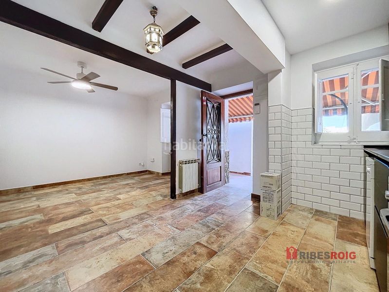 Foto deec6bf0-4eaa-429c-b373-4b0c108d64c4. Rent semi detached house with heating parking in Centre Sant Pere de Ribes