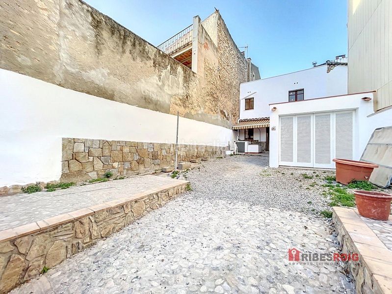 Foto e3a040cf-86be-4232-bbcc-3b37e08619cd. Rent semi detached house with heating parking in Centre Sant Pere de Ribes