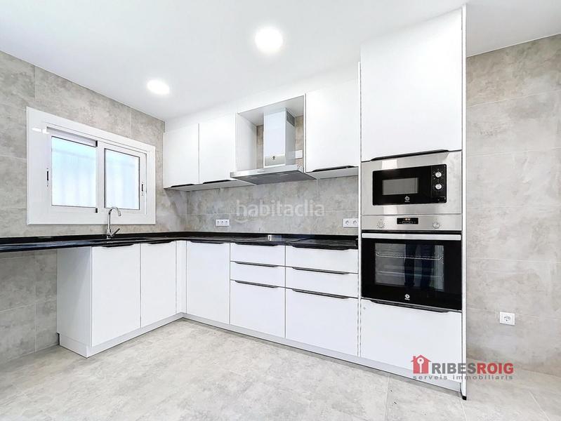 Foto fe191cdd-543f-472e-a5e2-a41726a1266e. Casa amb calefacció aparcament a Centre Sant Pere de Ribes