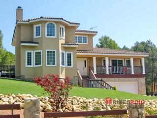 Rent Chalet  Segre del (m. mestre). Casa con piscina de alto standing en mas mestre, olivella