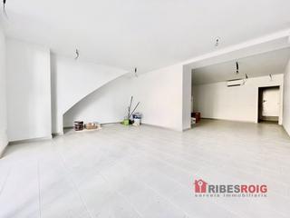 Lloguer Local Comercial  Ajuntament. Local reformado en pleno centro de sant pere de ribes