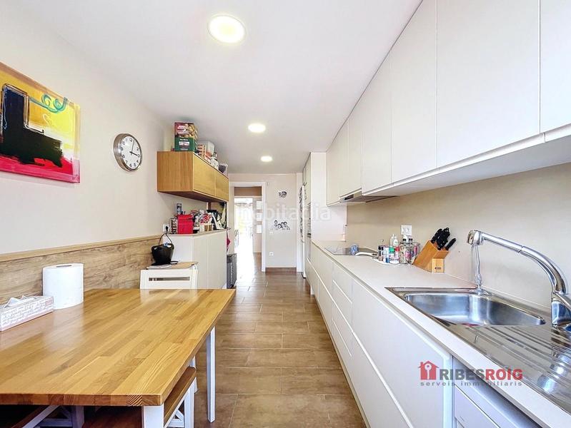 Foto 13845bed-0a1a-47d8-ac11-9065b51cf625. Casa adossada amb calefacció a Centre Sant Pere de Ribes