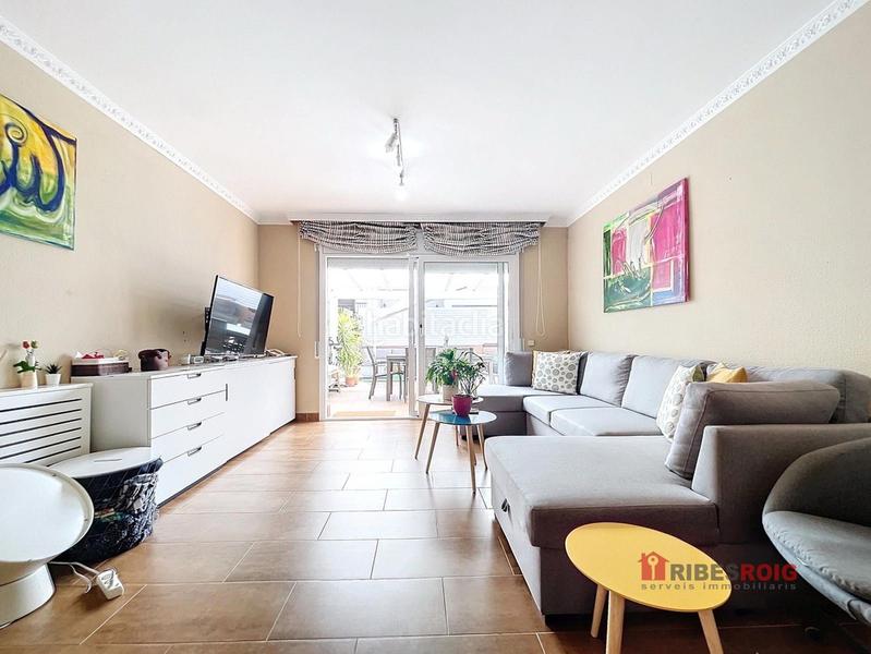 Foto 83bf00bc-e5d1-4b32-9ac3-f20c08de1d94. Casa adossada amb calefacció a Centre Sant Pere de Ribes