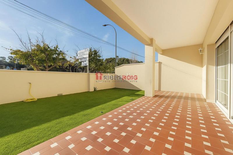 Foto 5e383ccd-652d-420d-9ba6-23b86a98ab76. Maison avec parking dans Centre Sant Pere de Ribes