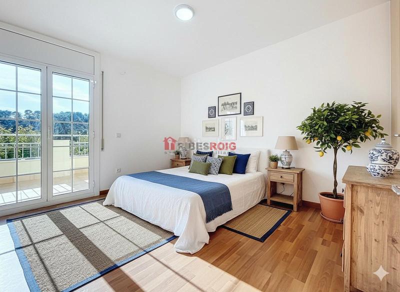 Foto 95d8fc8d-9494-49ad-940e-52f40dd6a4f2. Maison avec parking dans Centre Sant Pere de Ribes