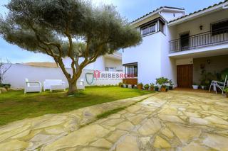 Maison à Centre. Gran chalet de 330 m2 en parcela de 500 m2