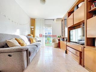 Etagenwohnung  Ildefons cerdà. Piso de 2 habitaciones en el centro
