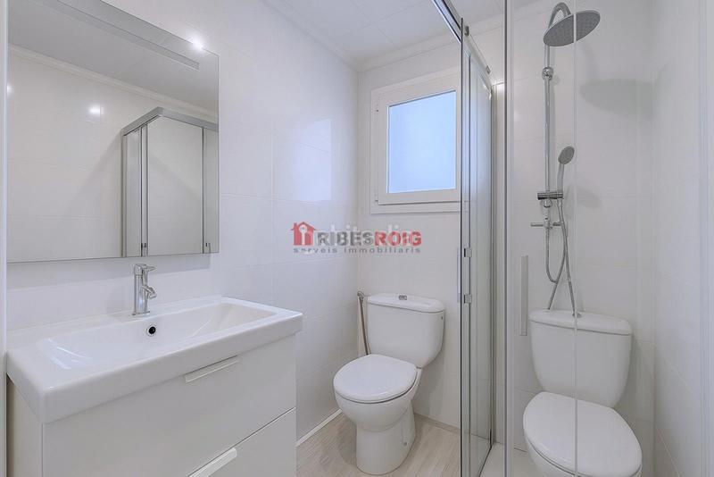 Foto 09bde14b-5ffe-45d5-a5b4-2a9f22e71d6b. Piso  reformado en el centro en Centre Sant Pere de Ribes