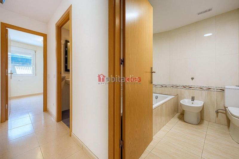 Foto 72f8a5dc-7394-4f93-9bfe-b4faf10a2acf. Piso  de 3 habitaciones con terraza en Centre Sant Pere de Ribes