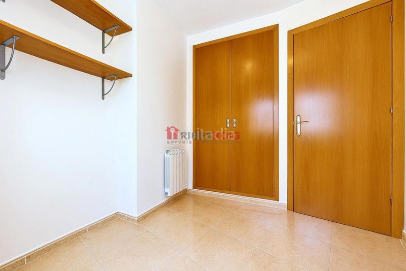 Foto b45ce655-aed1-4574-ae85-5209cef5da62. Piso  de 3 habitaciones con terraza en Centre Sant Pere de Ribes