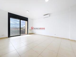 Lloguer Dúplex  Sitges. Dúplex seminuevo 3 habitaciones
