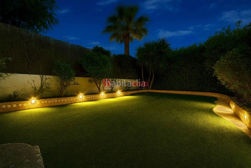 Foto 0b9f1246-3afd-4e72-ad41-16679a581d94. Casa a schiera con riscaldamento parcheggio in Centre Sant Pere de Ribes