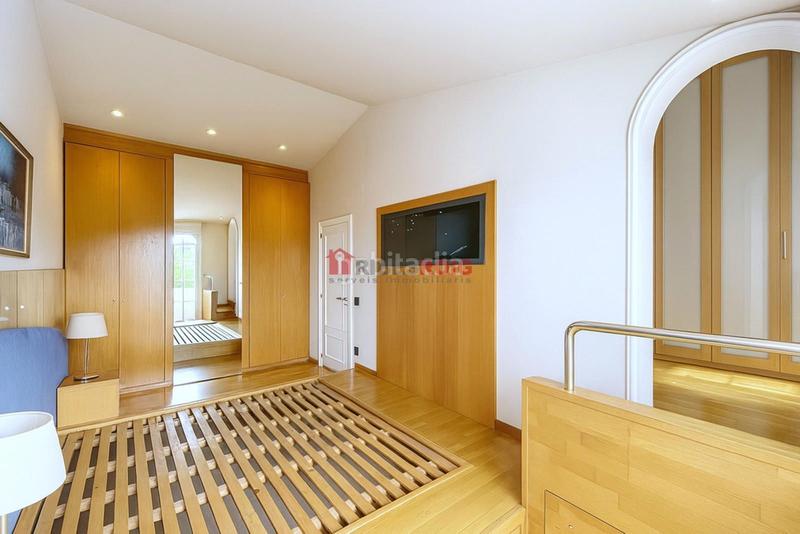 Foto 39dfb0da-fd36-4bbe-9ee6-98e3883a1e16. Casa a schiera con riscaldamento parcheggio in Centre Sant Pere de Ribes