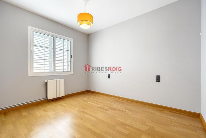 Foto 8ceaca19-3f70-4d6c-9676-c0af69112fe0. Casa a schiera con riscaldamento parcheggio in Centre Sant Pere de Ribes