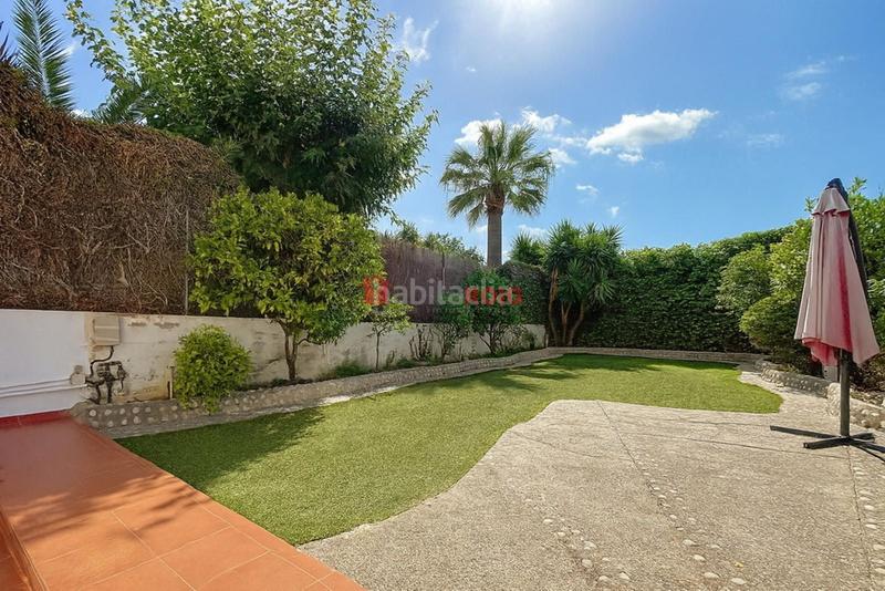 Foto 9e7c911f-e67c-4452-a595-e01da06fa7e9. Casa a schiera con riscaldamento parcheggio in Centre Sant Pere de Ribes