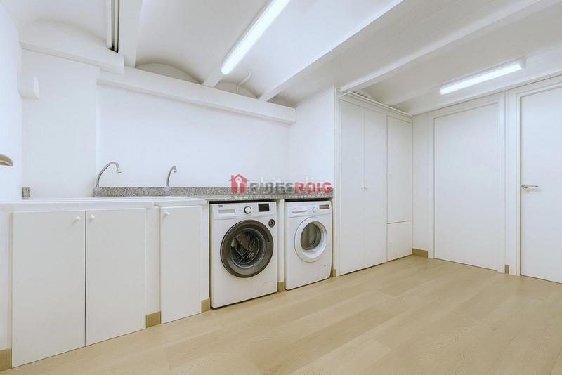 Foto b5b892b9-1fee-4236-bd85-6420e72cba73. Casa a schiera con riscaldamento parcheggio in Centre Sant Pere de Ribes