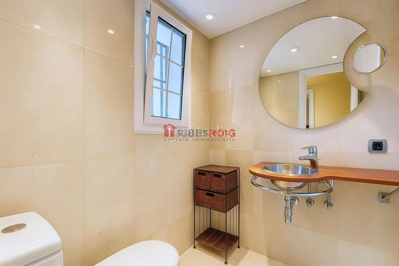 Foto dd07aa32-e86e-4831-8858-24db588f7b6a. Casa a schiera con riscaldamento parcheggio in Centre Sant Pere de Ribes