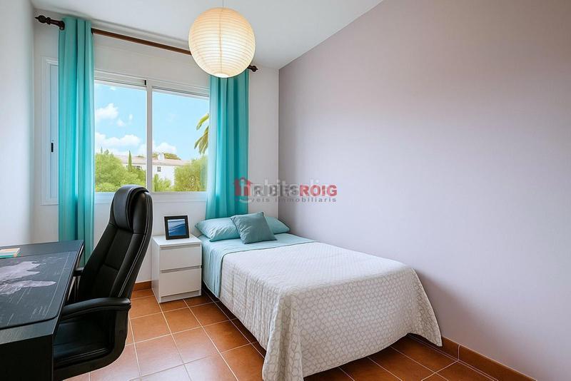 Foto 51656cfb-609a-413f-95b8-e0390bf40170. Reihenhaus mit heizung parking pool in Centre Sant Pere de Ribes