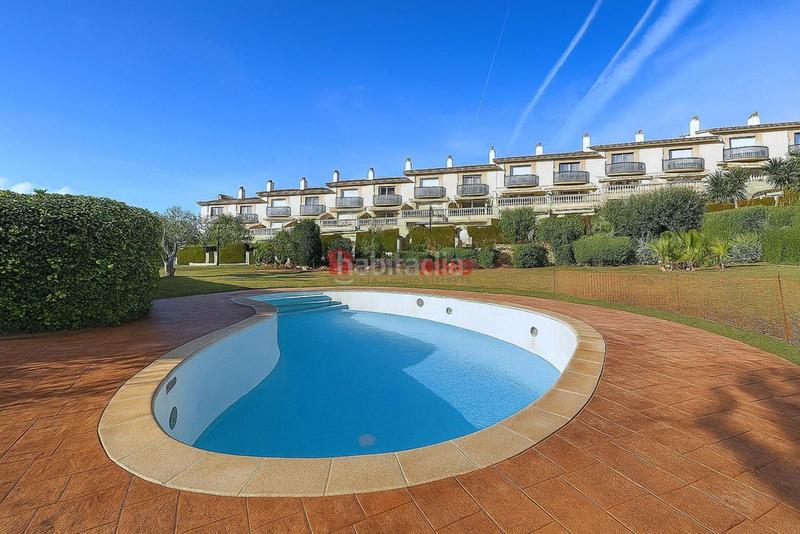 Foto 6ca3e711-5328-4396-a07d-93ac0994f2c3. Reihenhaus mit heizung parking pool in Centre Sant Pere de Ribes