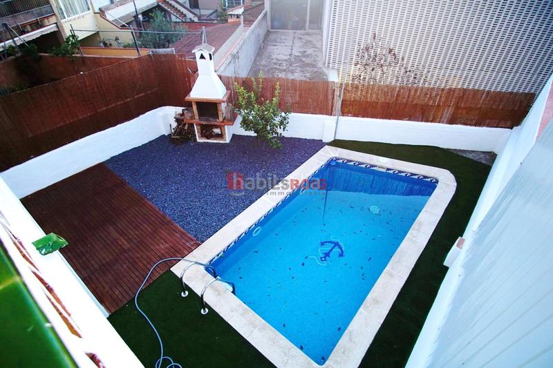 Foto 1e095557-aabc-409c-8865-4cdd73f2ecfa. Alquiler casa  de 4 habitaciones con jardín y piscina en Sant Pere de Ribes