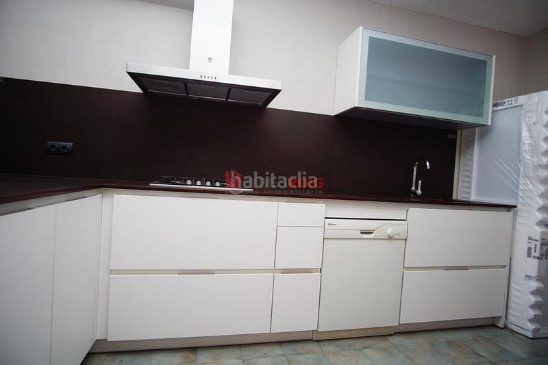 Foto 2cd40222-a8ac-45c5-872b-f3275d3fdff3. Alquiler casa  de 4 habitaciones con jardín y piscina en Sant Pere de Ribes