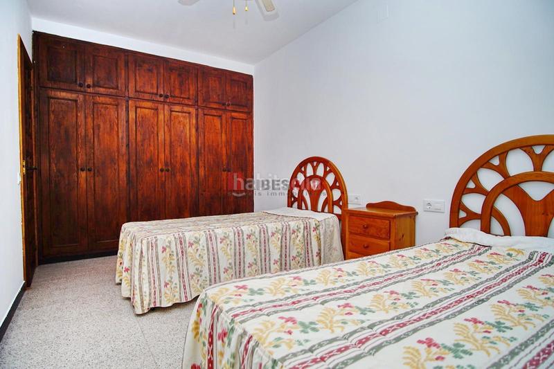 Foto 35fe9f5b-b2c8-432b-9e3d-021d9c4c5664. Alquiler casa  de 4 habitaciones con jardín y piscina en Sant Pere de Ribes