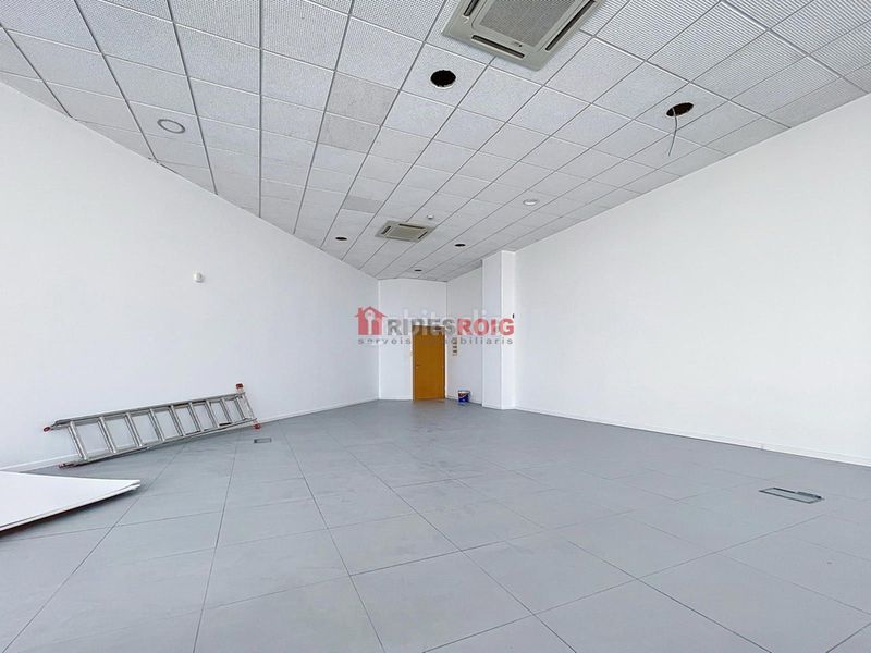 Foto 98c76375-e49f-4b50-9150-a0f8a1916703. Miete büro in Masia Nova-Solicrup Vilanova i la Geltrú