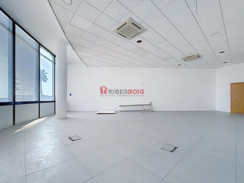 Foto f96f054e-22b7-4f05-b802-a9d932cf1287. Miete büro in Masia Nova-Solicrup Vilanova i la Geltrú