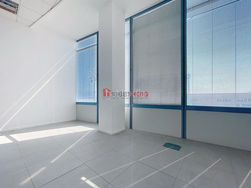 Foto 820922e2-5956-4232-9473-a605f855167d. Rent office space in Masia Nova-Solicrup Vilanova i la Geltrú