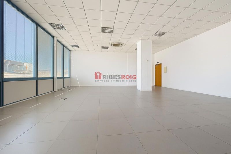 Foto 3585ec6e-a36b-41d7-b71a-c8b787ef841c. Miete büro in Masia Nova-Solicrup Vilanova i la Geltrú