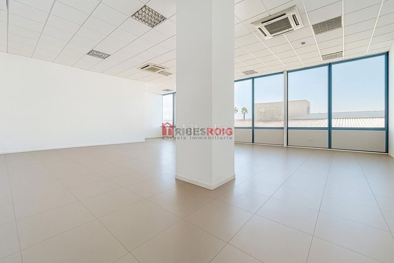 Foto 52f583ad-3c9b-4d72-a7c9-123d1e1cb10e. Miete büro in Masia Nova-Solicrup Vilanova i la Geltrú