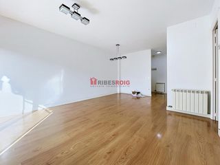 Lloguer Dúplex  Torreta. Dúplex seminuevo de 3 habitaciones más buhardilla